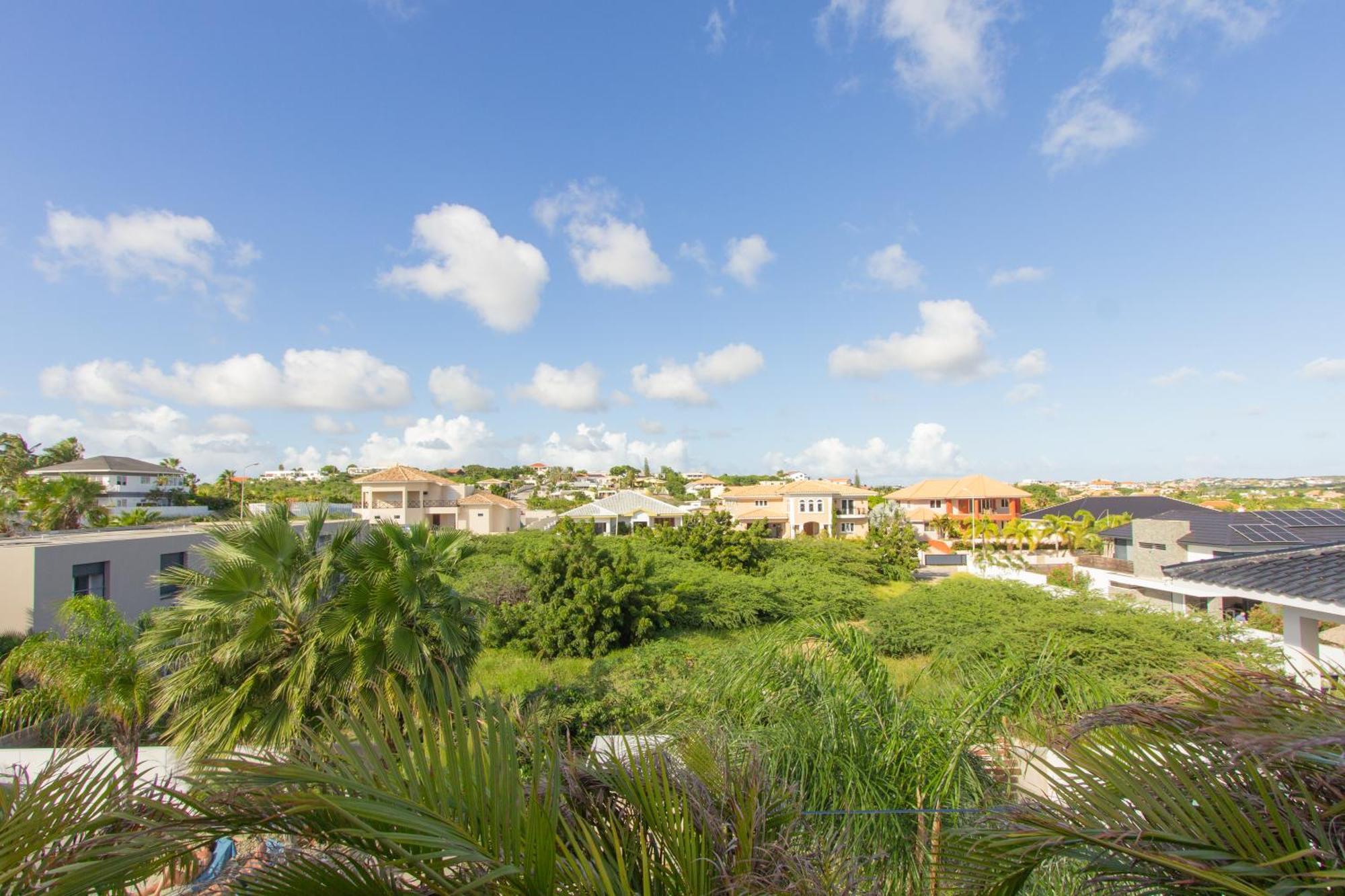 Goudhaen Luxury Private Apartments Jan Thiel Beach Экстерьер фото